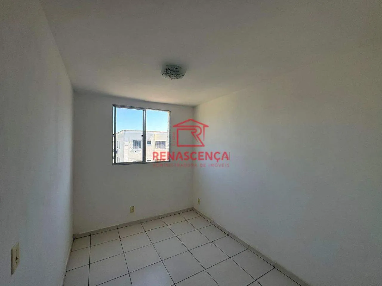 Unfurnished apartment with 2 bedrooms and pool — photo 9
