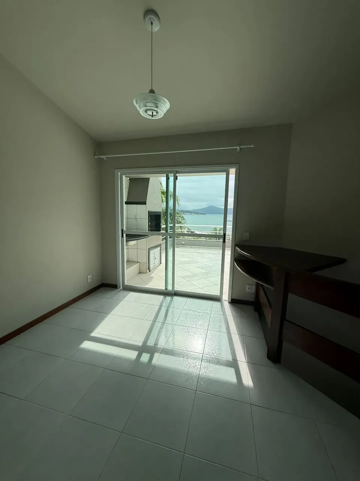 Water view in a 3-bedroom house, 180 m² — photo 29