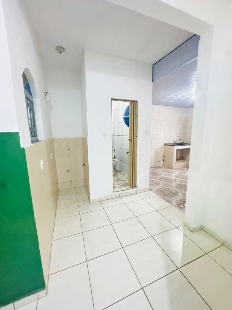 1-bedroom apartment on the 2nd floor, no parking included — photo 9
