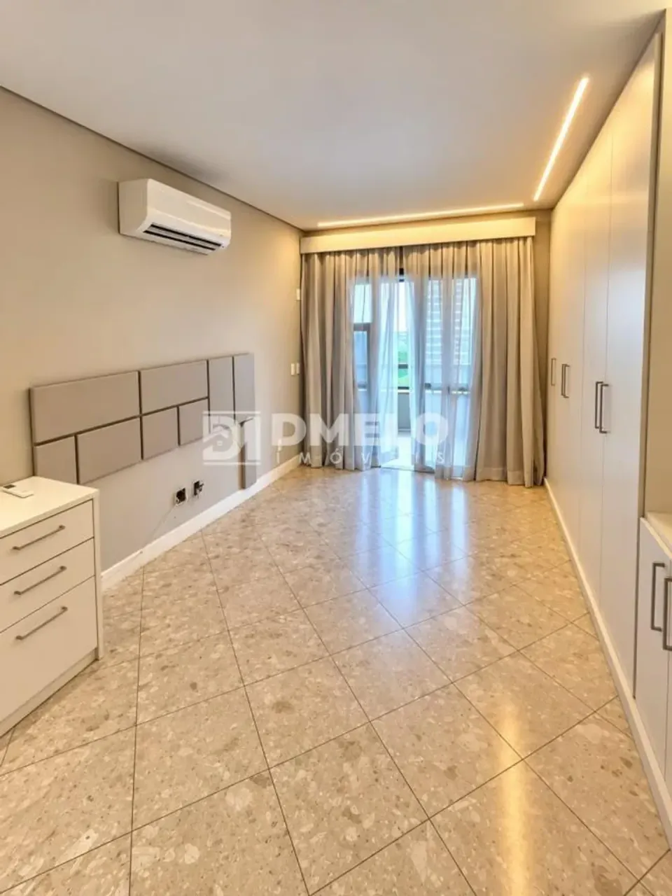 Apartamento mobiliado, 220 m², com janelas do piso ao teto — photo 6