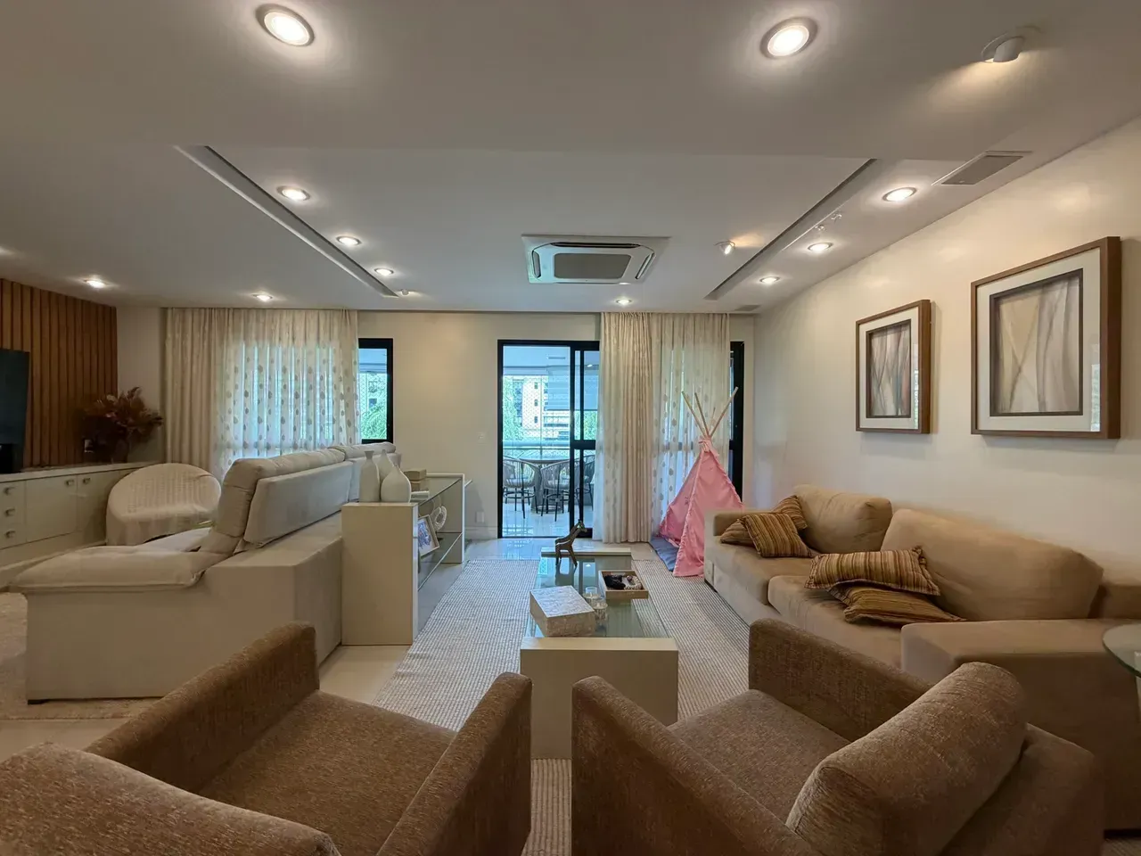 Furnished apartment, 160 m², with a jacuzzi — photo 4