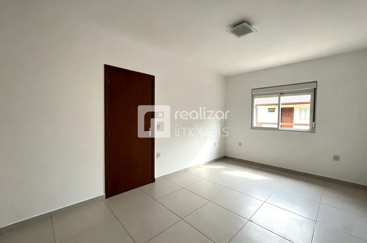 2-bedroom apartment with 2 bathrooms and 2 parking spaces — photo 5