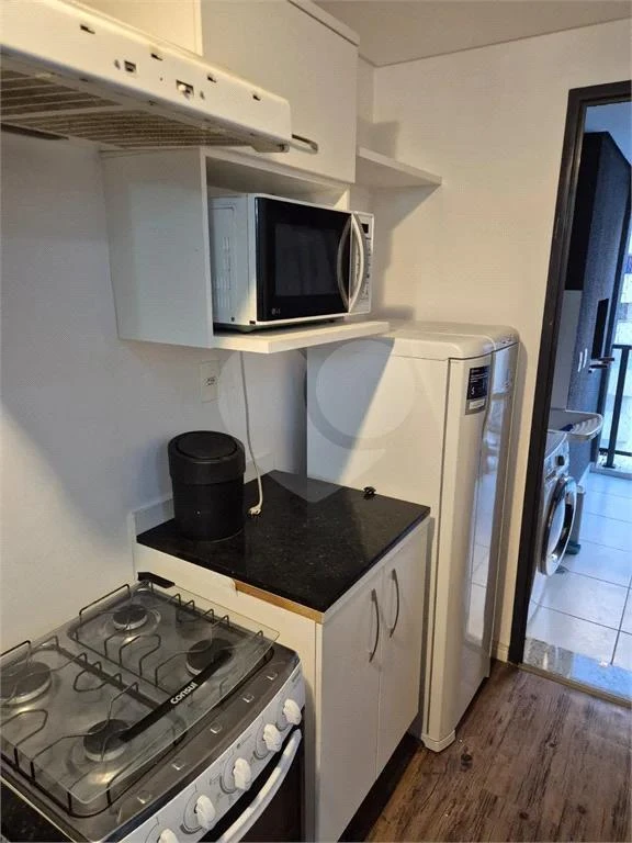 One-bedroom apartment with a home office in Curitiba — photo 8