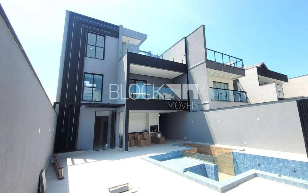 House with 5 en-suite bedrooms and private garden — photo 8