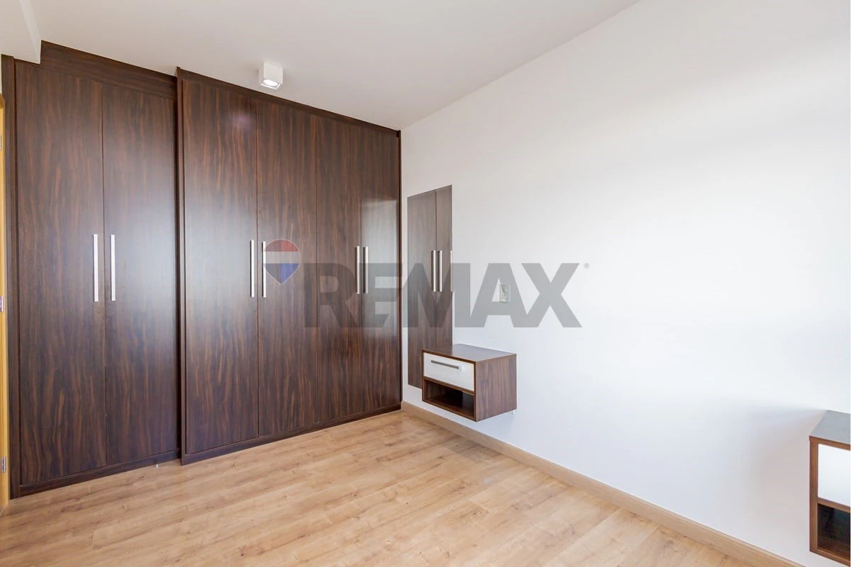 2-bedroom apartment with balcony and 2 parking spaces — photo 3