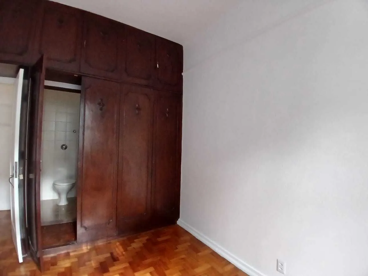 Apartment, 113 m², with wood or laminate floors — photo 20