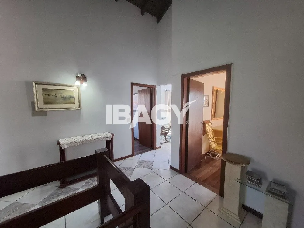 Furnished house with 5 bedrooms, 2 suites and 2 parking — photo 35