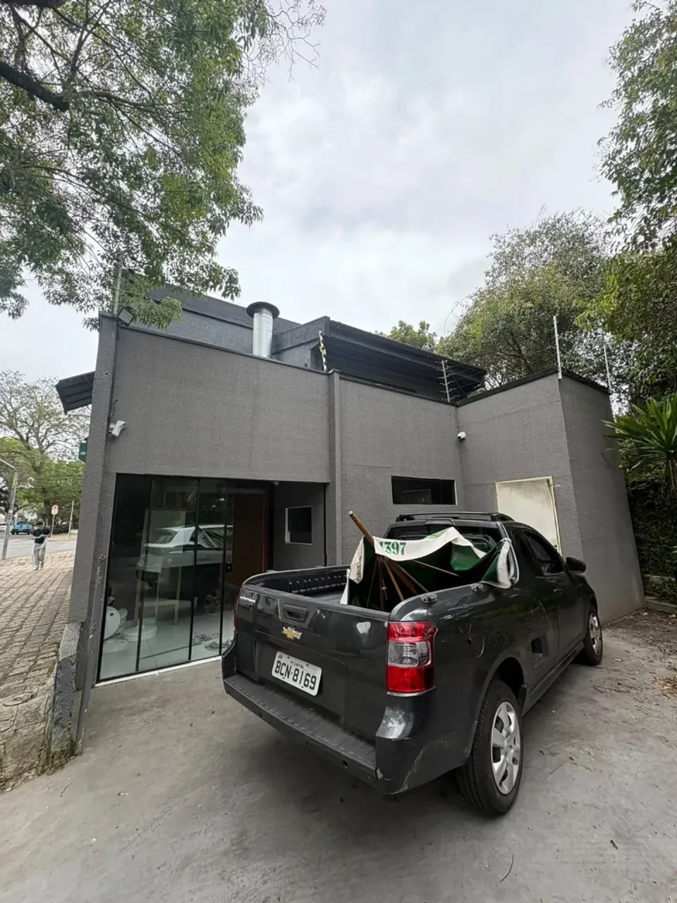 One-bedroom house with a grill on the balcony in Curitiba