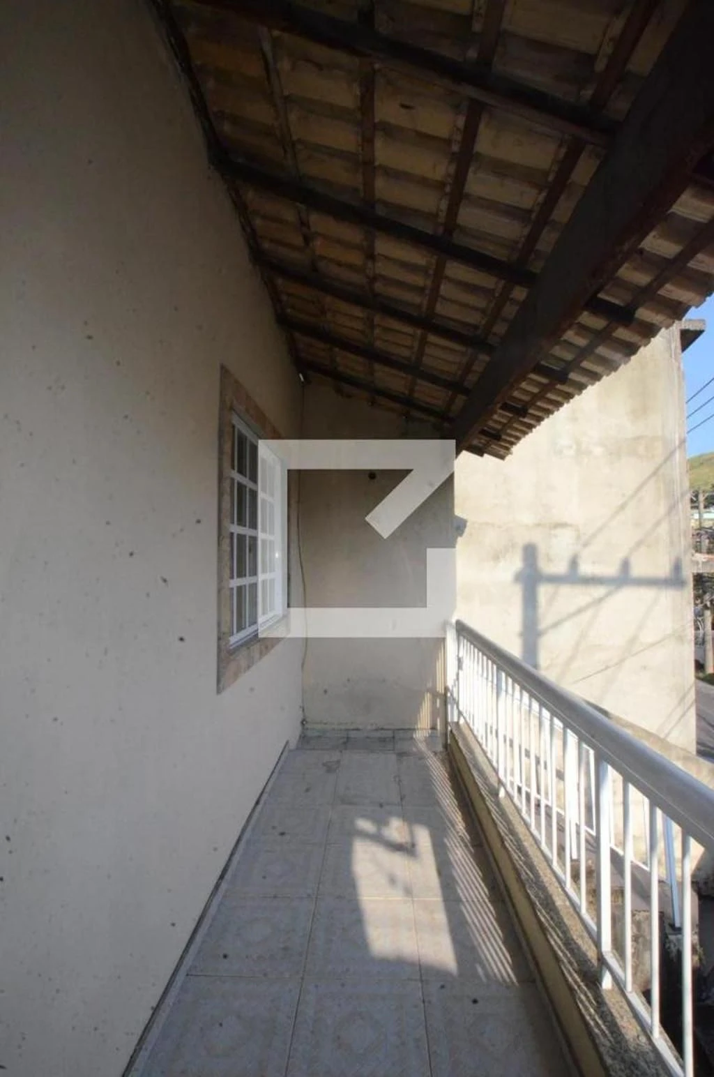 Rental apartment with 2 bedrooms and a balcony