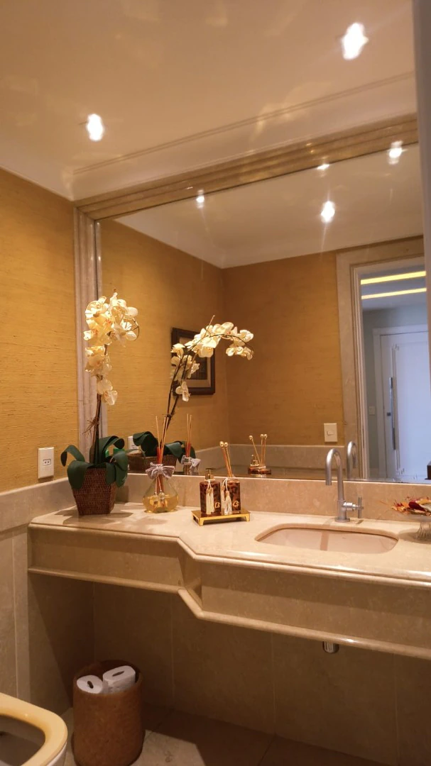 Apartamento mobiliado com 5 suítes e varanda fechada — photo 29