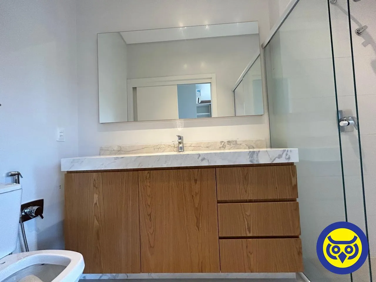 3-bedroom apartment with a water view — photo 25