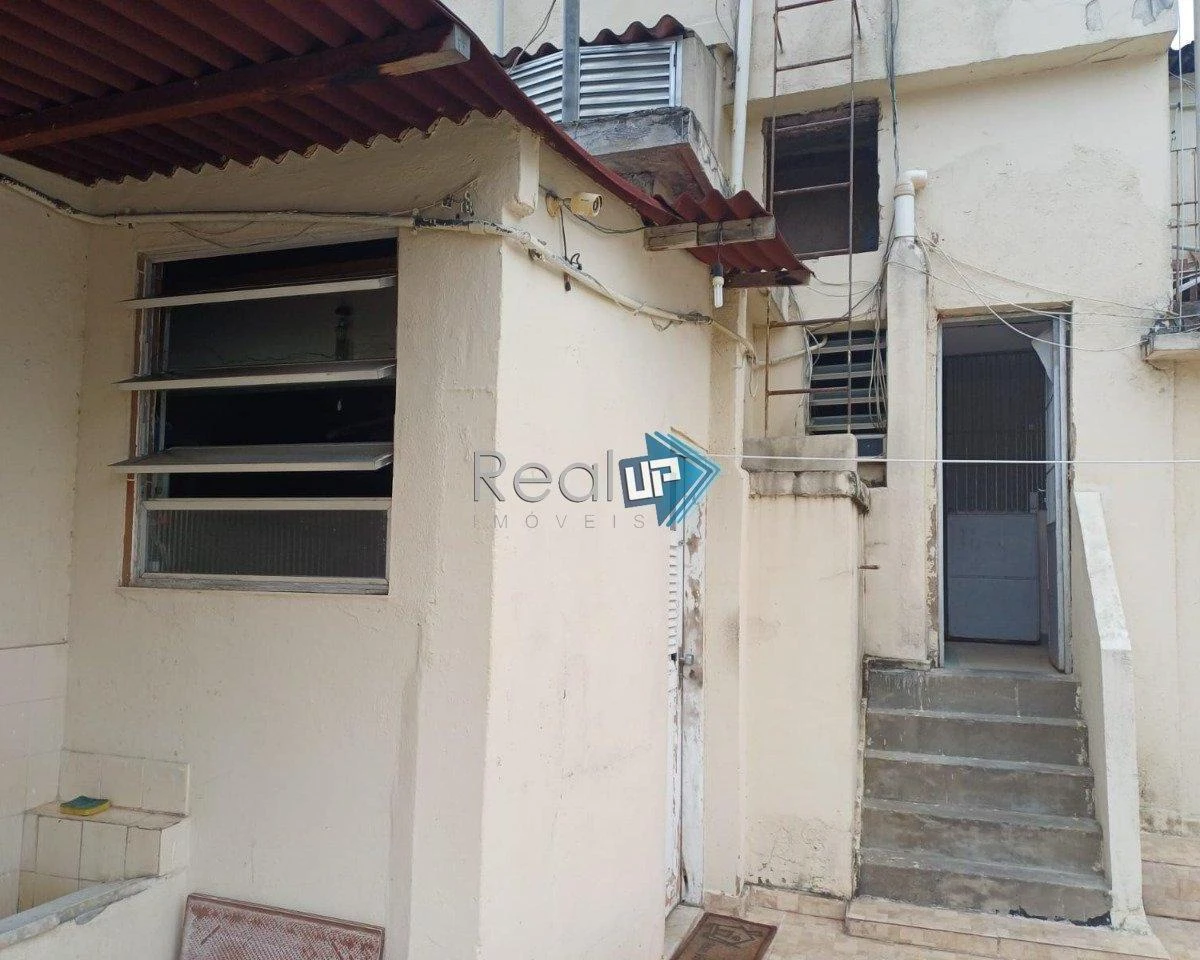 Furnished duplex penthouse with 3 bedrooms and 3 bathrooms — photo 34