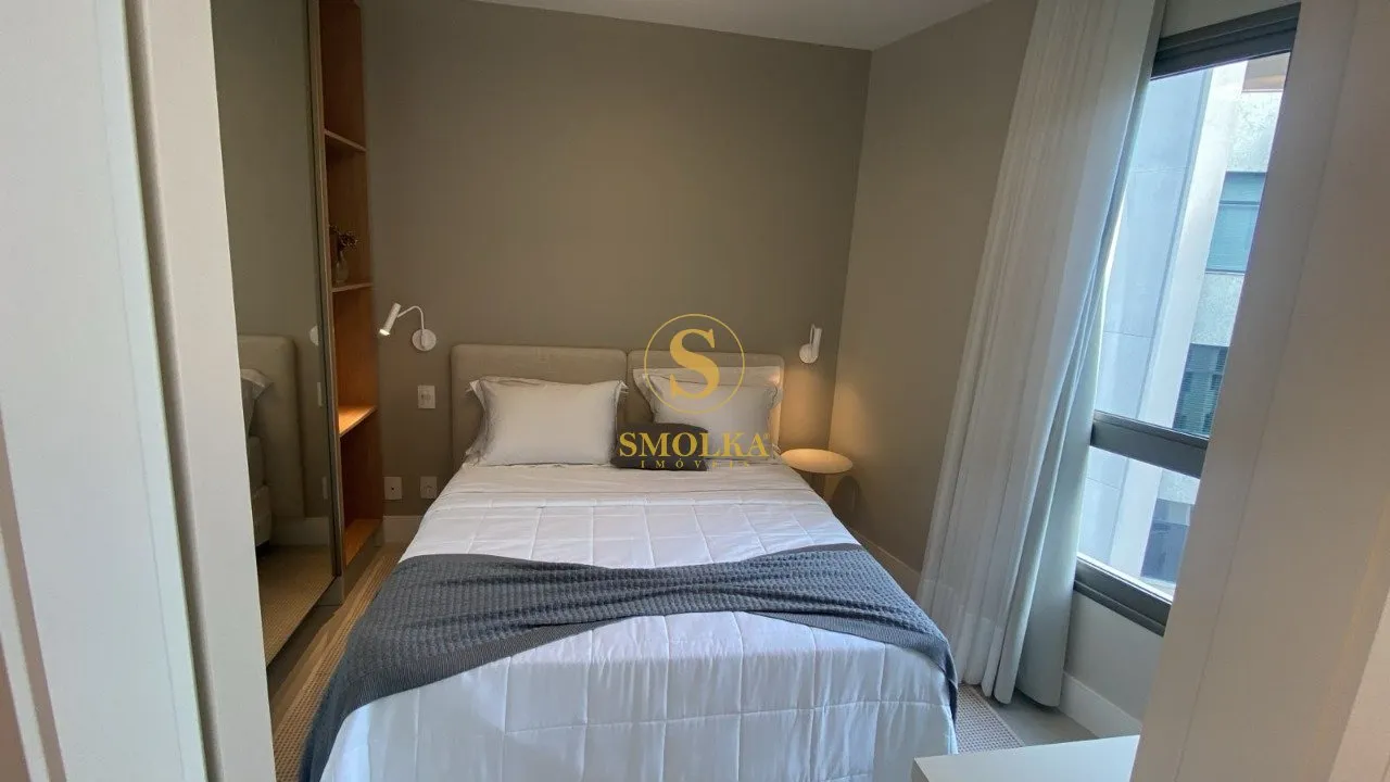 Furnished 1-bedroom apartment with en-suite on the 11th floor