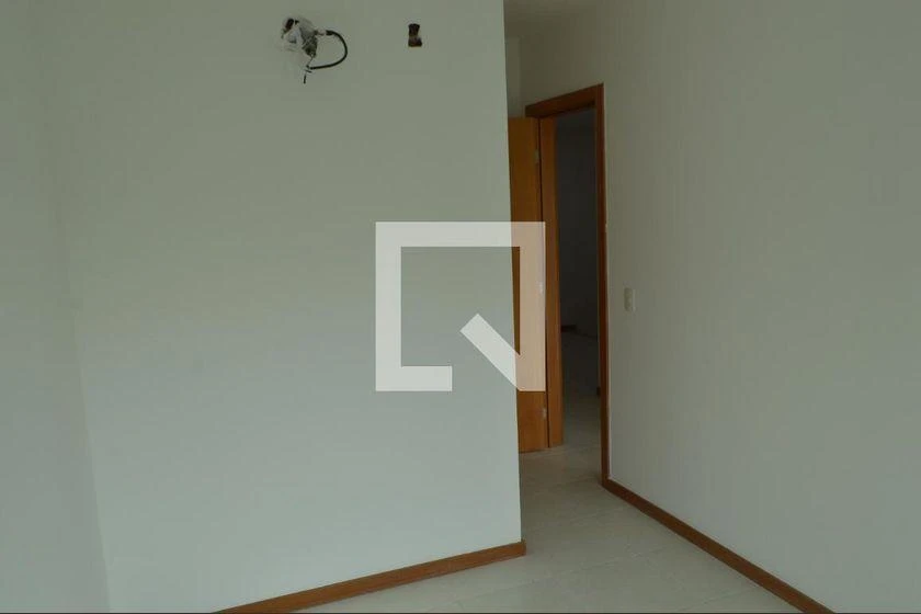 188 m² house with 4 en-suite bedrooms and 3 parking spots — photo 43
