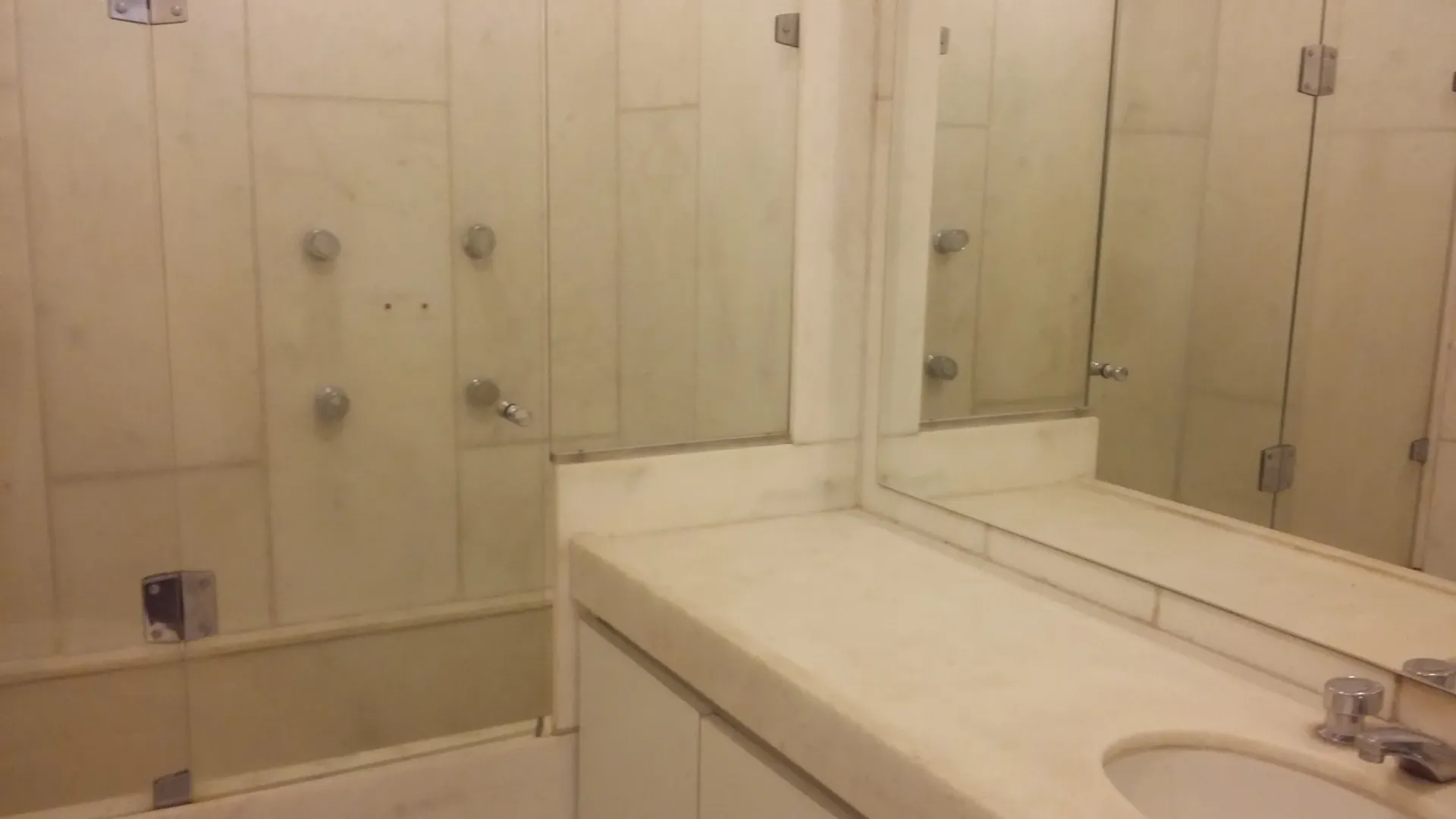 Apartamento de 400 m² com 4 quartos e 5 banheiros — photo 9