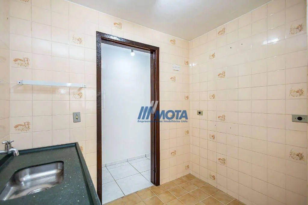 2-bedroom apartment with tile flooring — photo 9