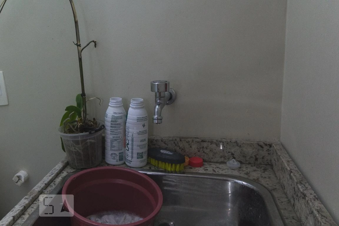 Rental apartment with 2 bedrooms and a glass balcony — photo 44