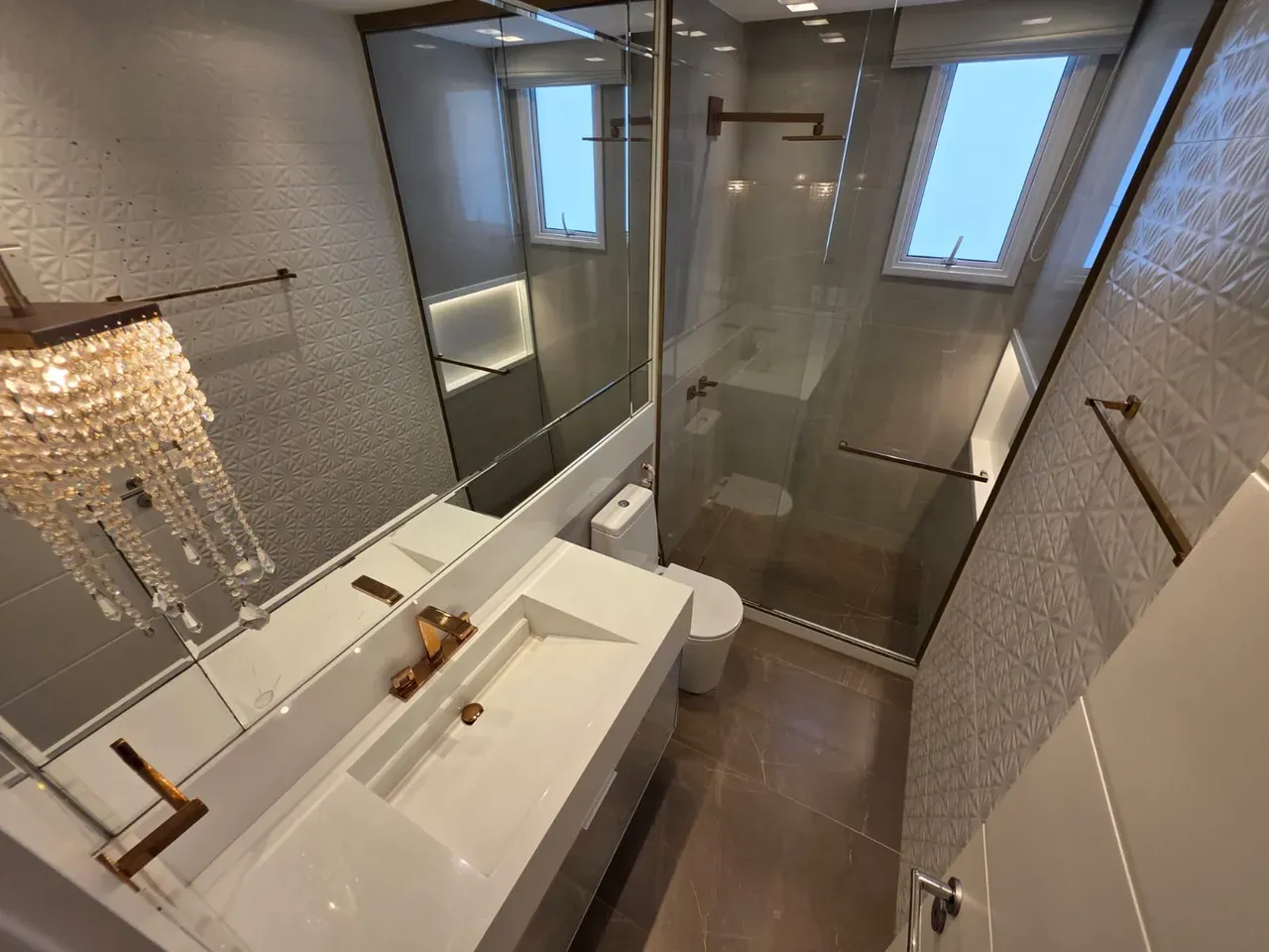 Casa em condomínio com 5 quartos e 5 banheiros — photo 26