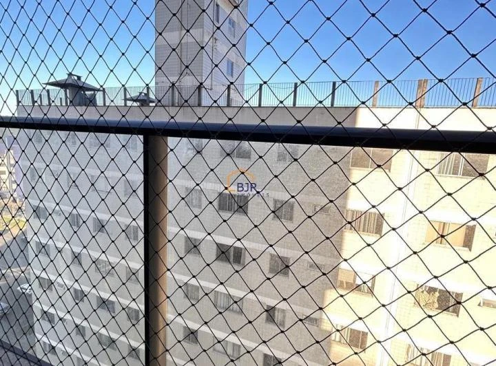 Apartamento amueblado de 1 dormitorio con balcón y jardín privado — photo 9