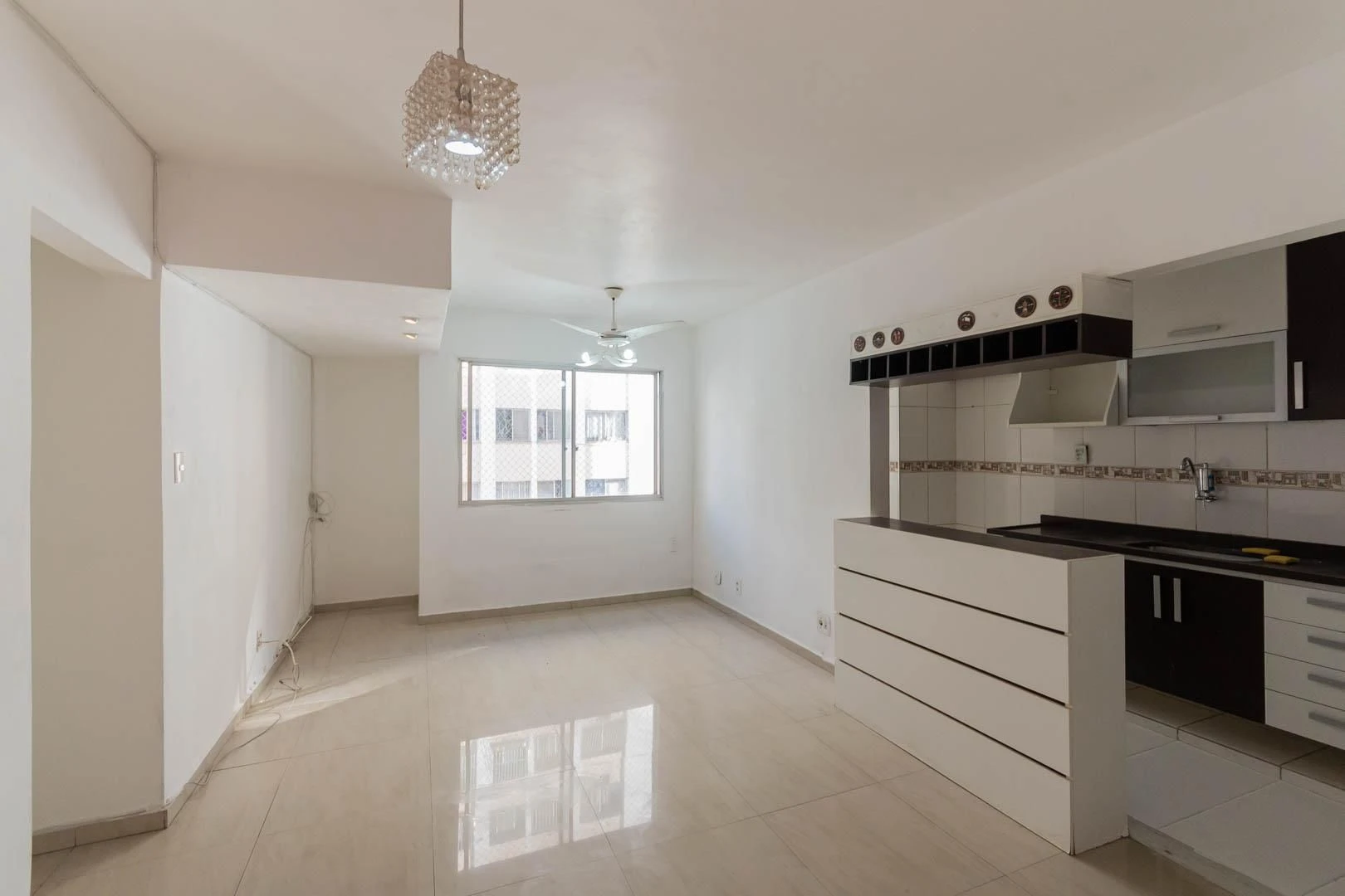 2-bedroom apartment with open-plan gas kitchen — photo 8