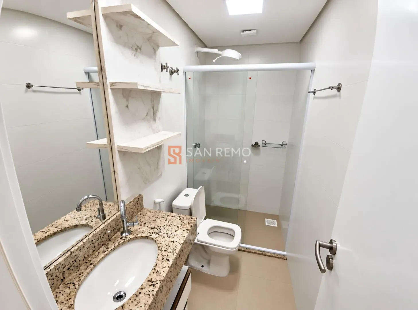 Washing machine in a one-bedroom apartment, 31 m² — photo 4