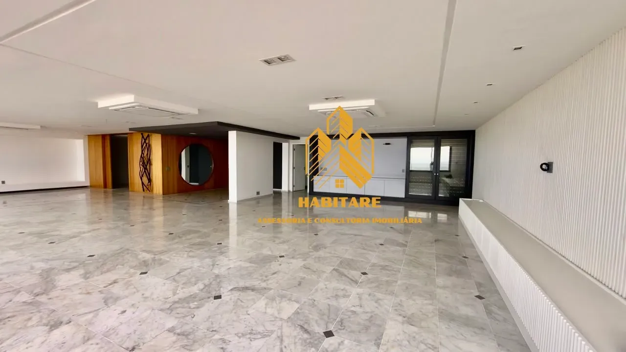 465 m² apartment with a water view and a bathtub — photo 20