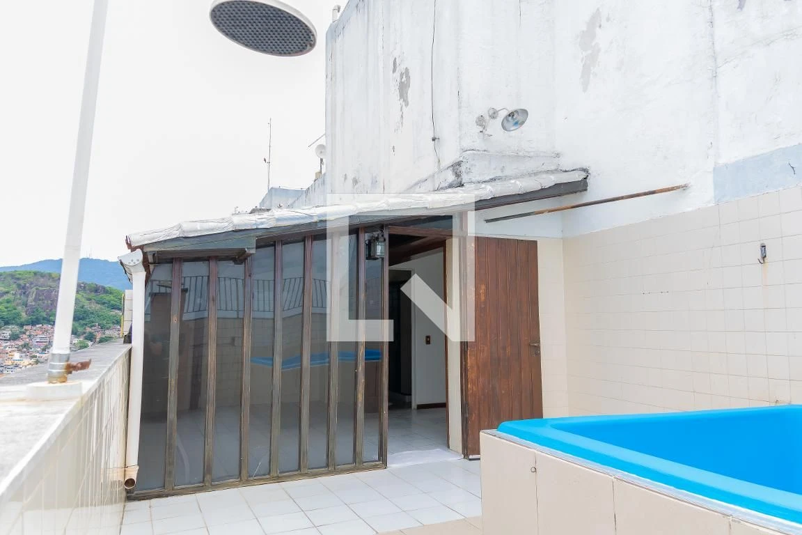 2-bedroom apartment with a private BBQ — photo 20