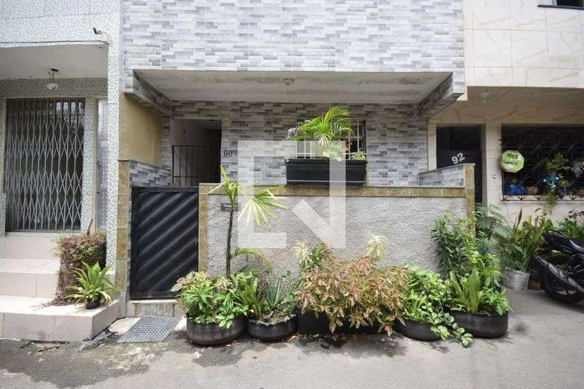 40 m² studio with balcony and 1 bathroom — photo 14