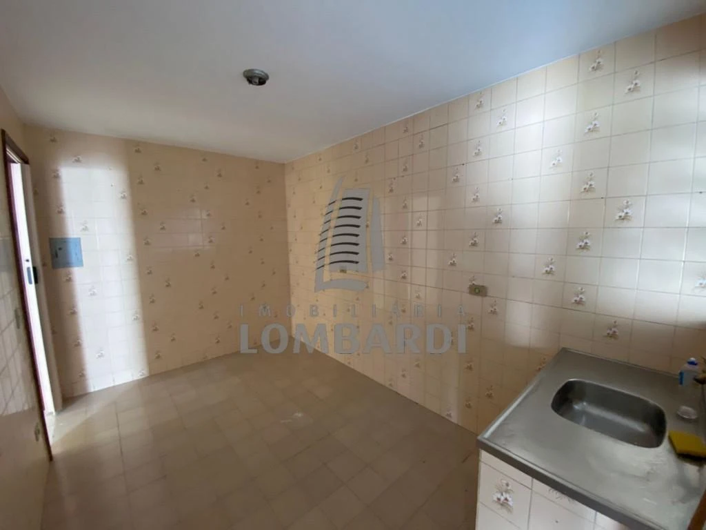 Casa de 45 m² e 1 quarto, Pilarzinho — photo 3