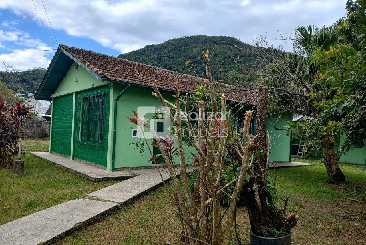4-bedroom house with a private BBQ in Florianópolis — photo 5