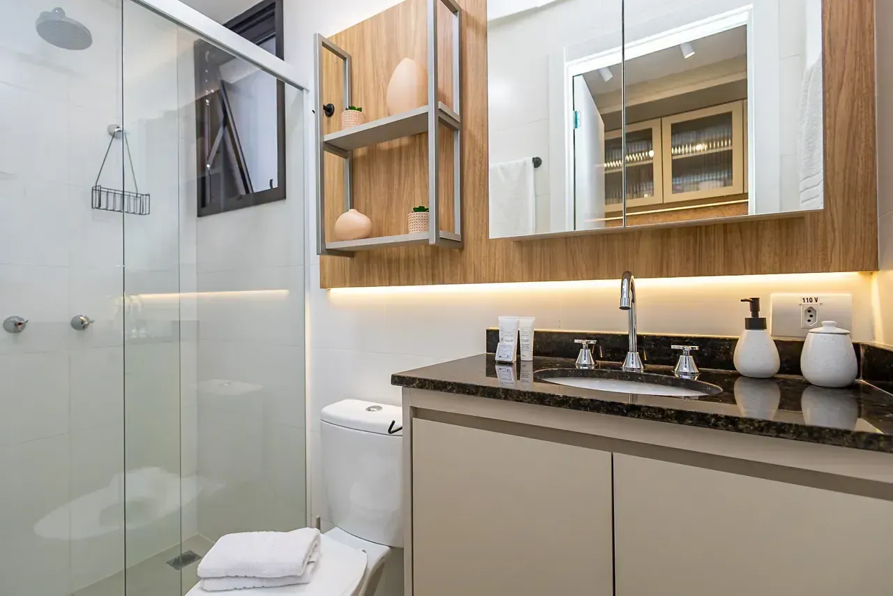 Furnished 1-bedroom apartment with 1 bathroom — photo 30