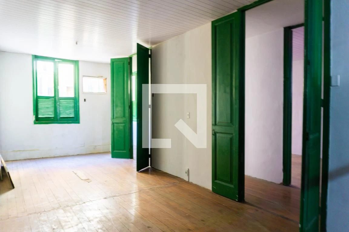 Rental house with 5 bedrooms and a closed kitchen room — photo 54