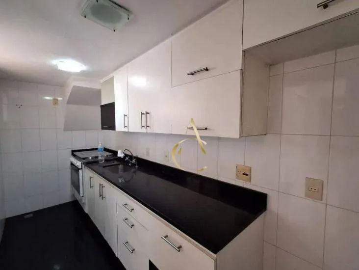 Casa com 3 quartos e varanda em bom estado — photo 20