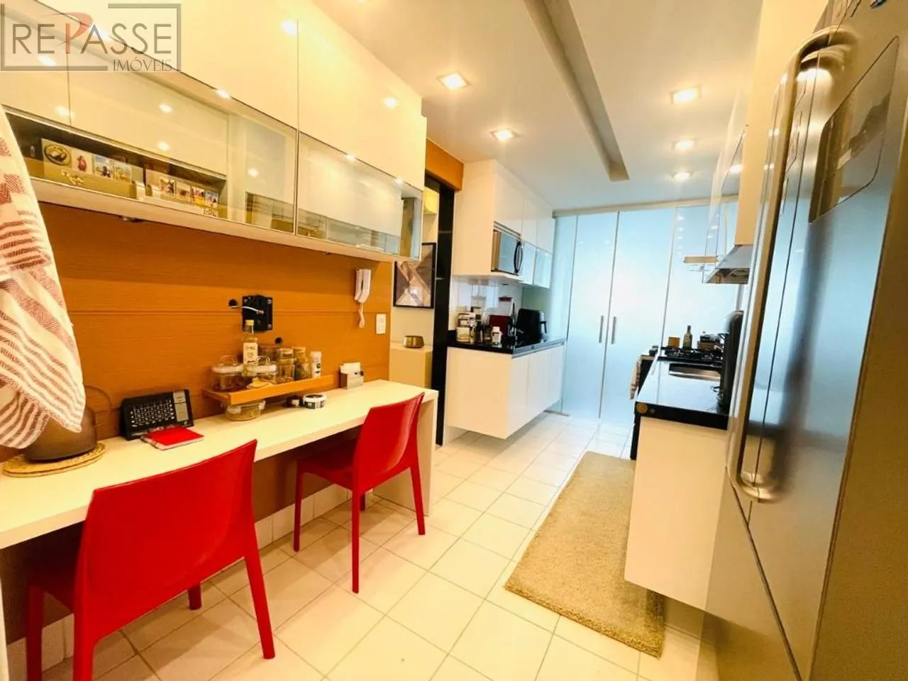 Furnished 4-bedroom apartment with 4 baths, 160 m² — photo 8