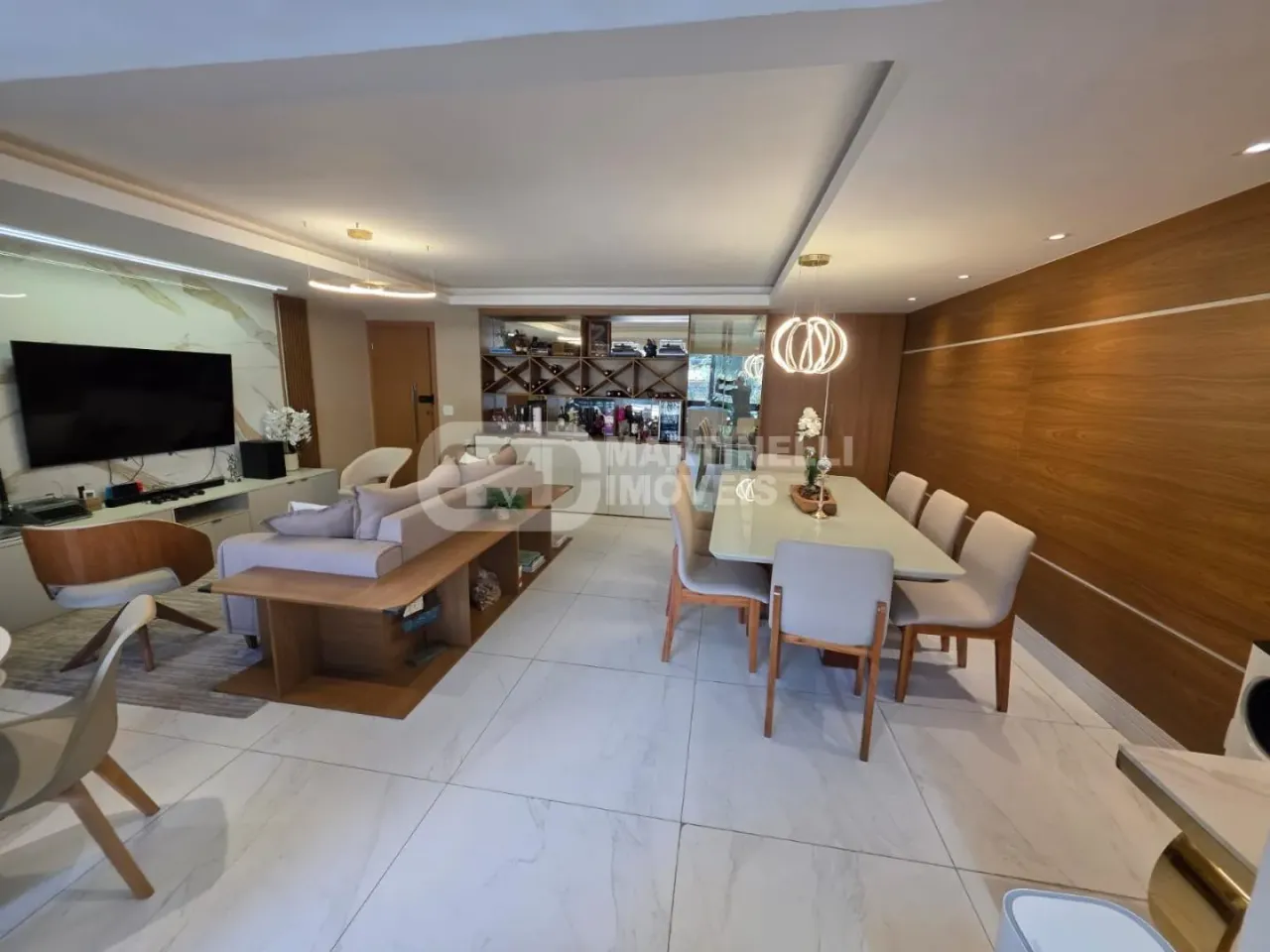 Apartamento com 3 quartos e 3 suítes com varanda envidraçada — photo 17