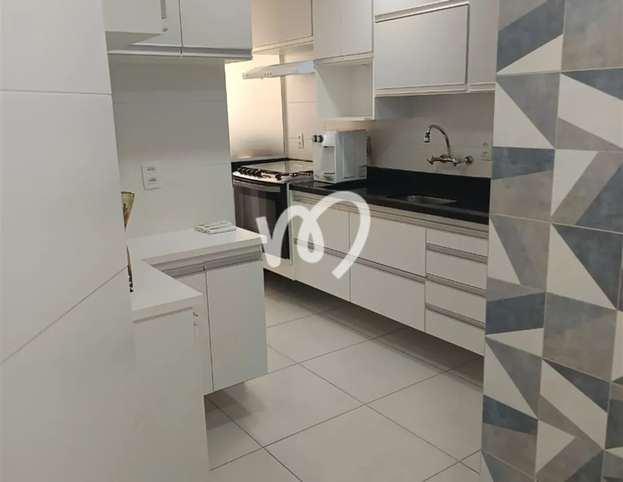 Walk-in closet in a 3-bedroom apartment, 101 m² — photo 26