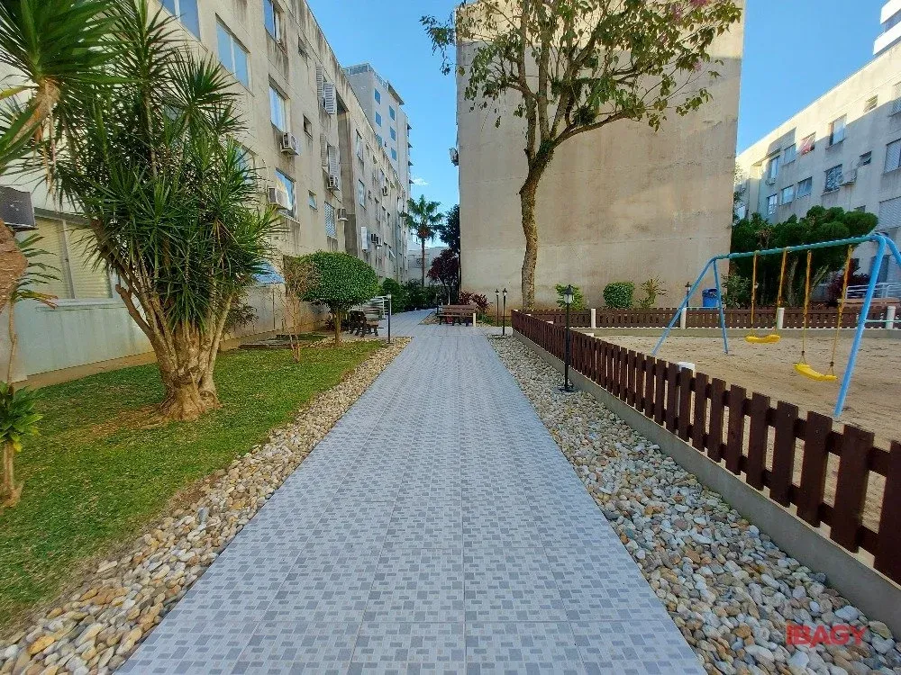 Квартира з 1 спальнею та паркуванням на 36 м² — photo 12