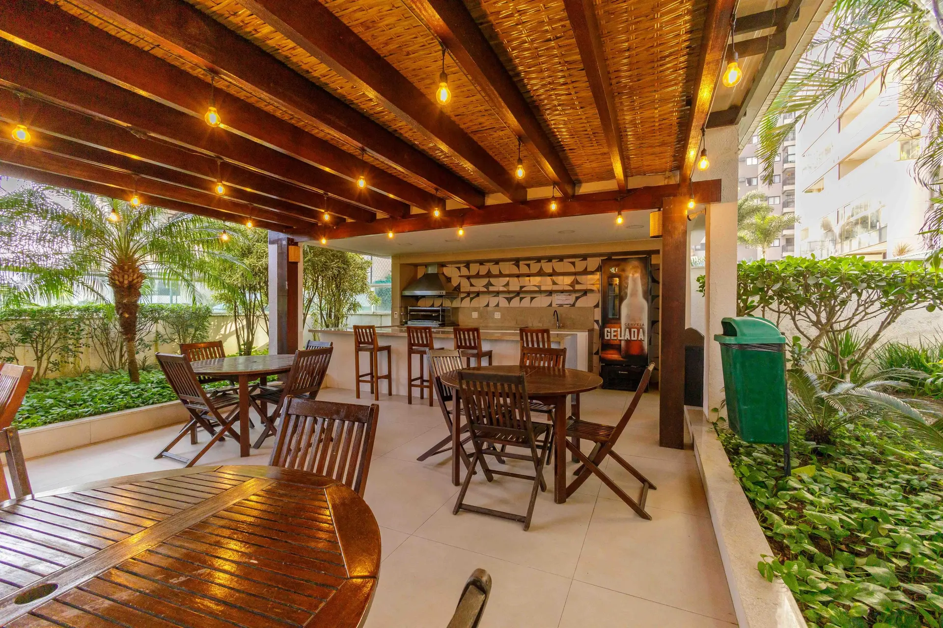 Apartamento mobiliado com 3 quartos e varanda fechada — photo 21