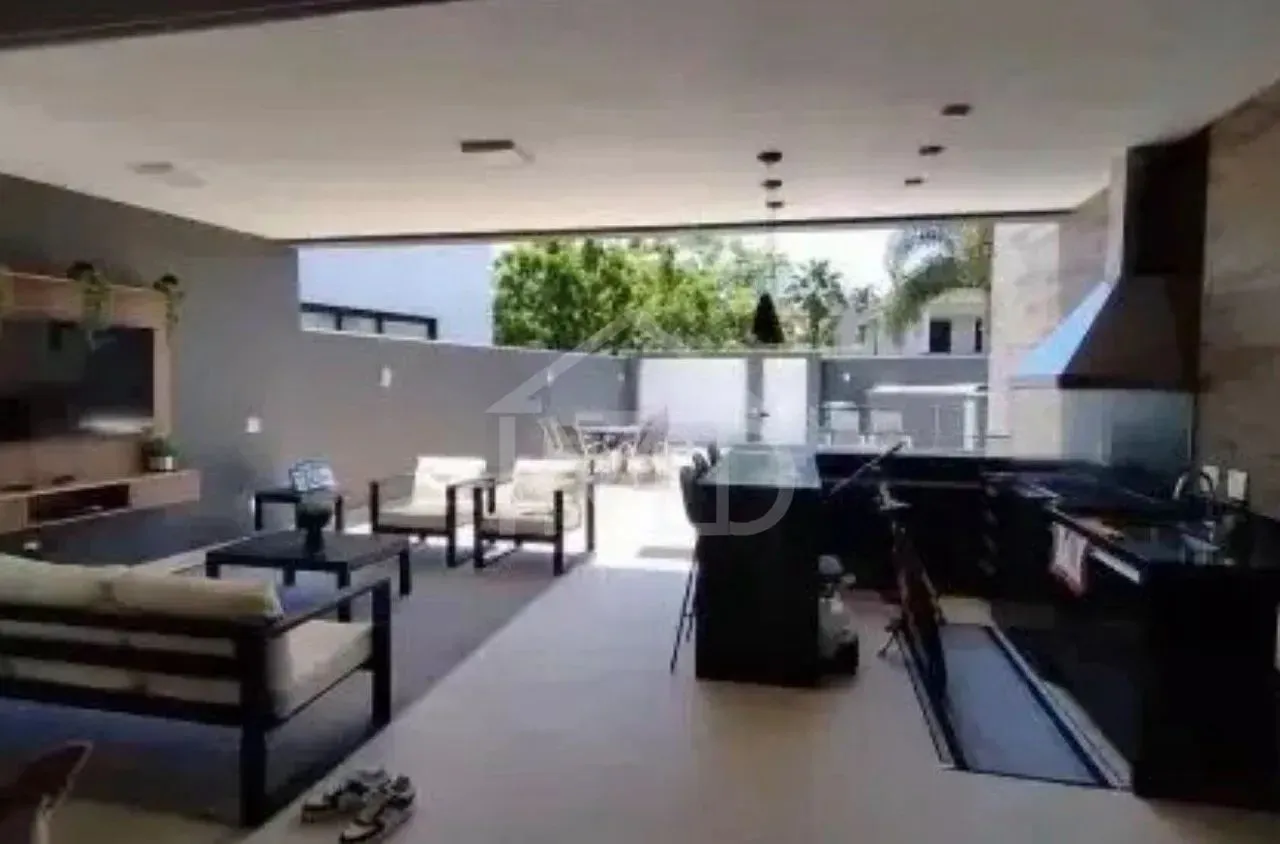 Furnished house with 5 bedrooms and 300 m² plus balcony — photo 9