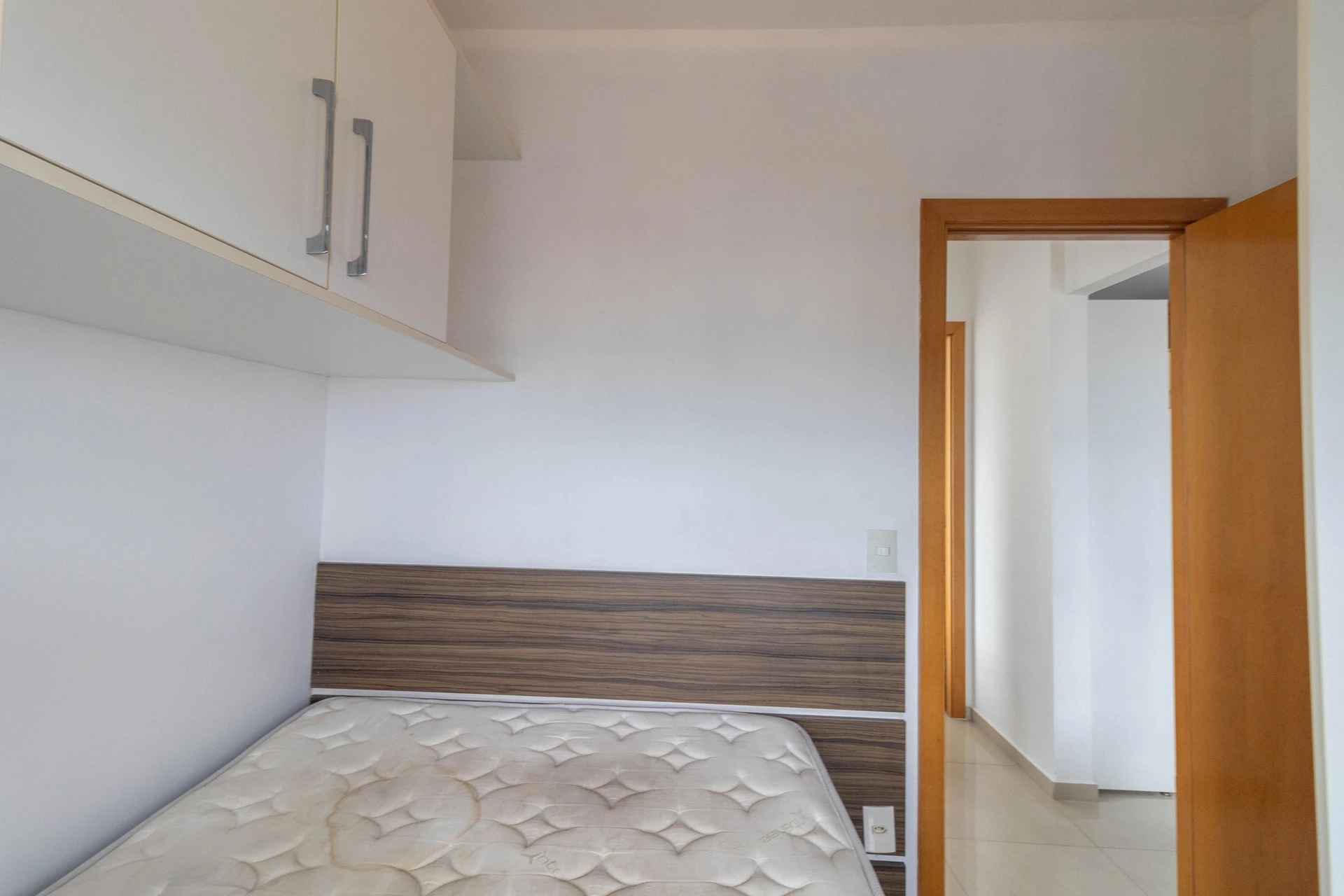 2-bedroom apartment in a building with an indoor pool — photo 27