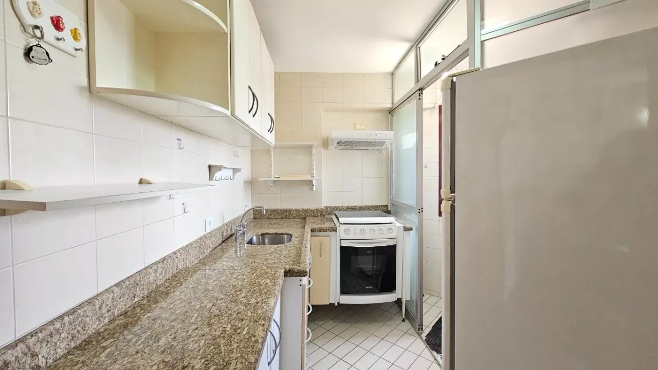 Furnished 2-bedroom apartment with parking and 53 m² — photo 9