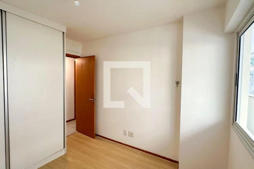 Квартира 87 м² з видом на гори та робочим місцем — photo 26