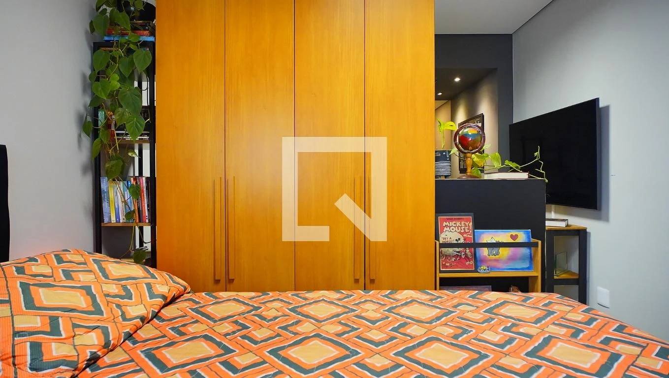 Furnished studio, 35 m², with a washing machine — photo 10