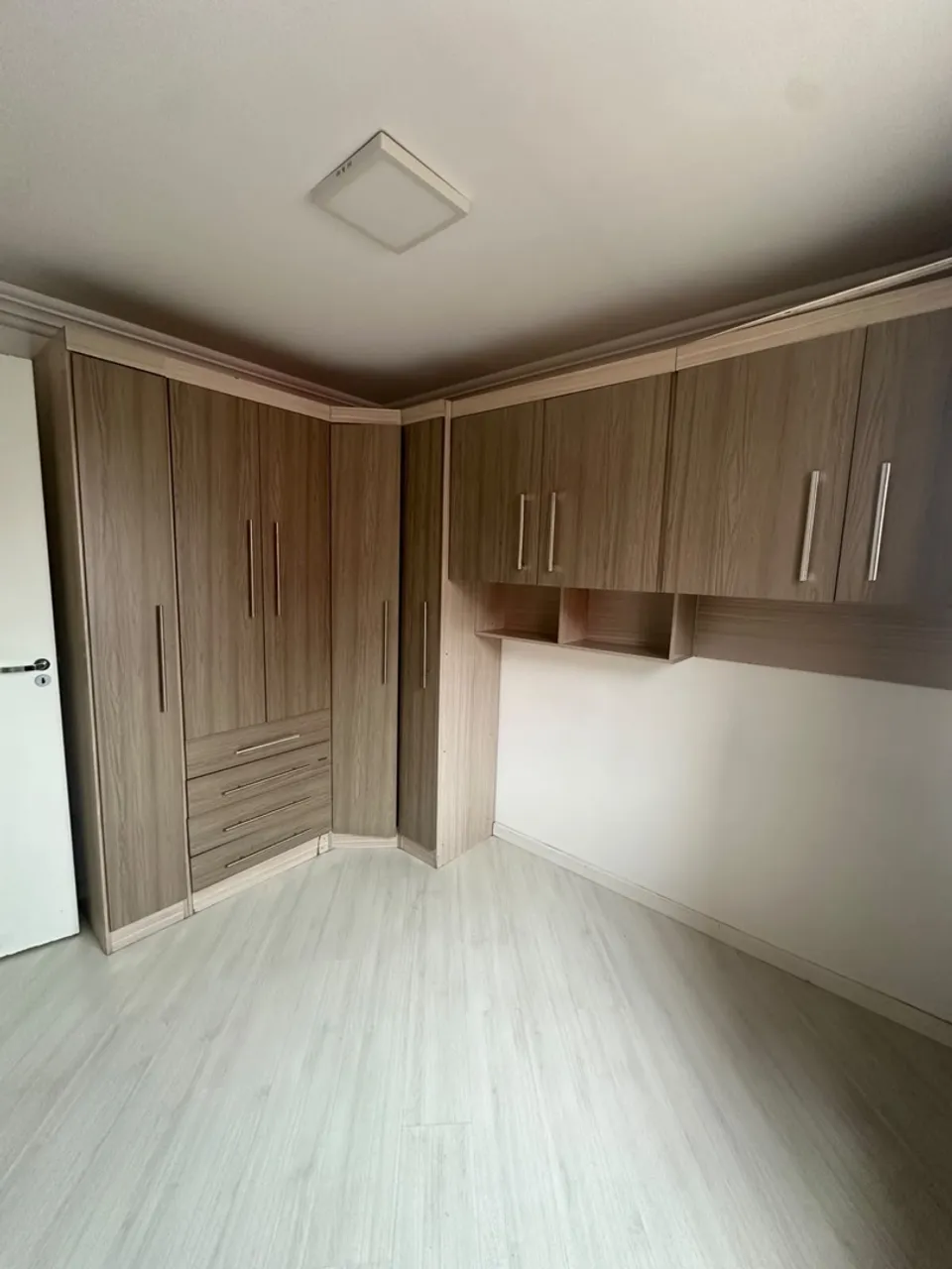 2-bedroom apartment with a washing machine — photo 10