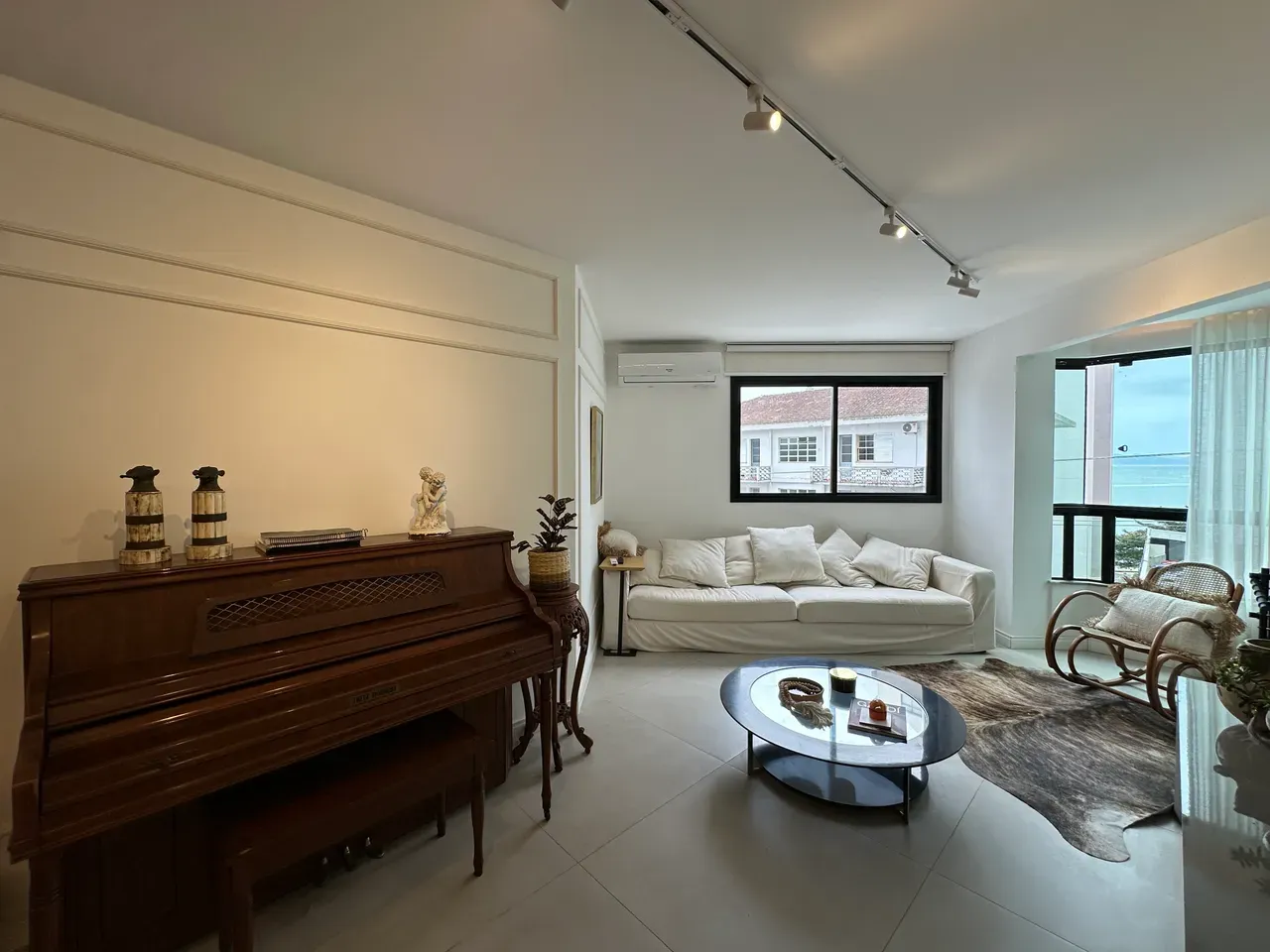 3-bedroom apartment with a fireplace in Florianópolis — photo 7