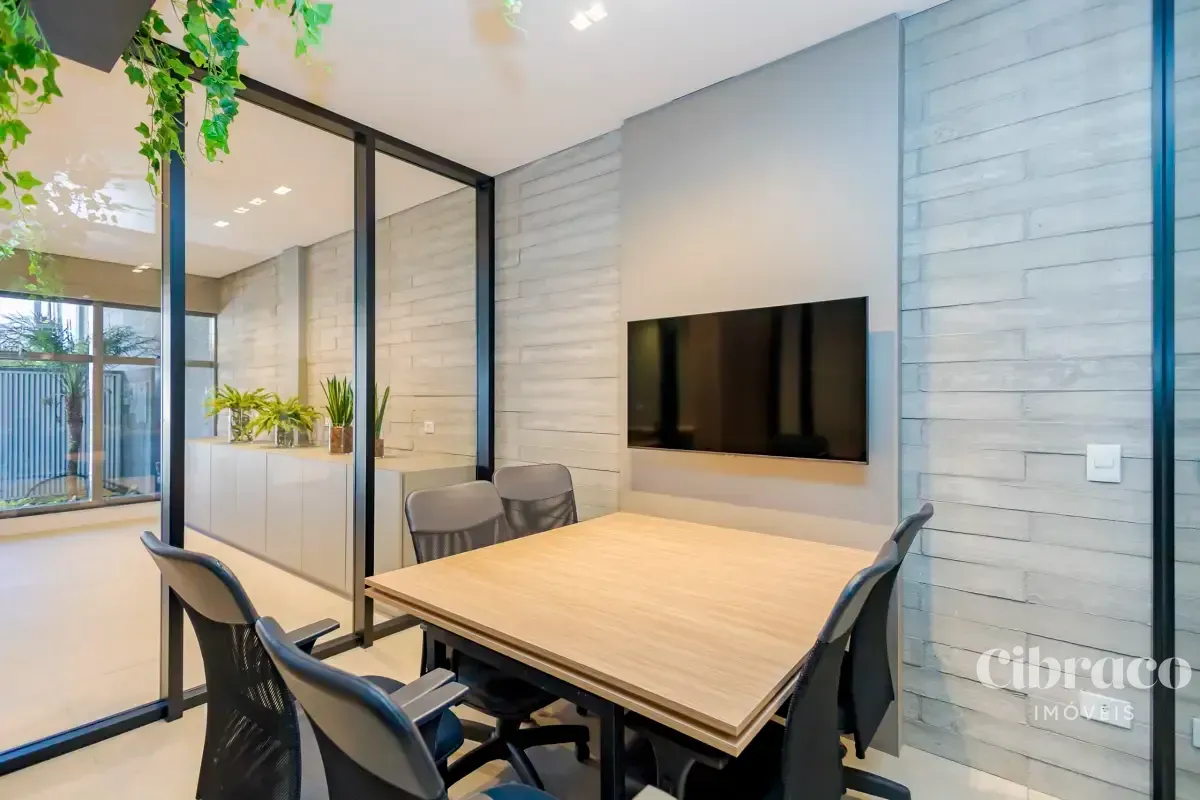 110 m² apartment with 2 bedrooms and a balcony — photo 36
