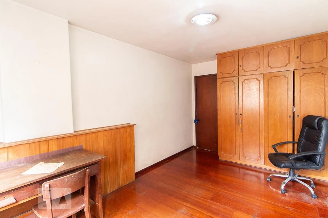 94 m² apartment with a home office and a washing machine — photo 22