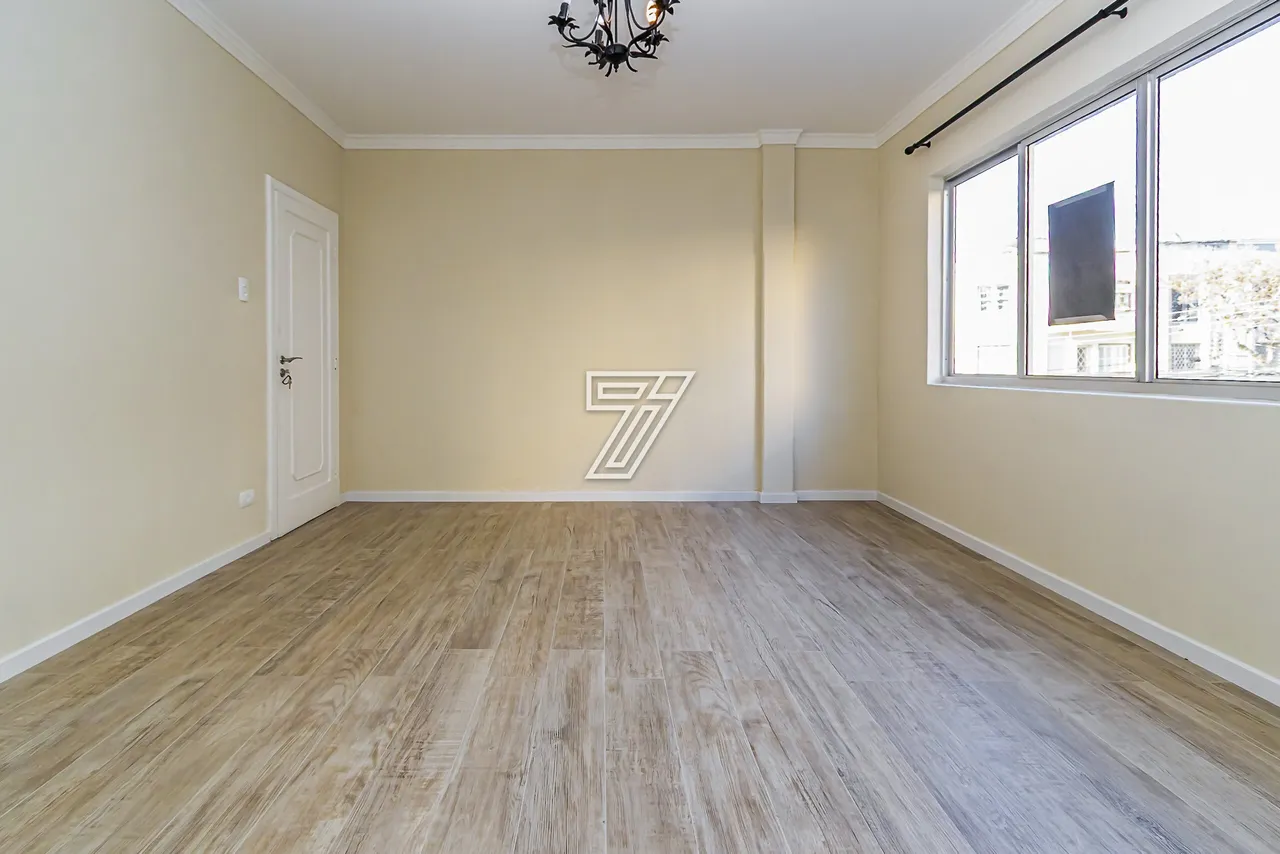 Apartamento para locação: 3 quartos, 1 banheiro e cozinha separada — photo 2