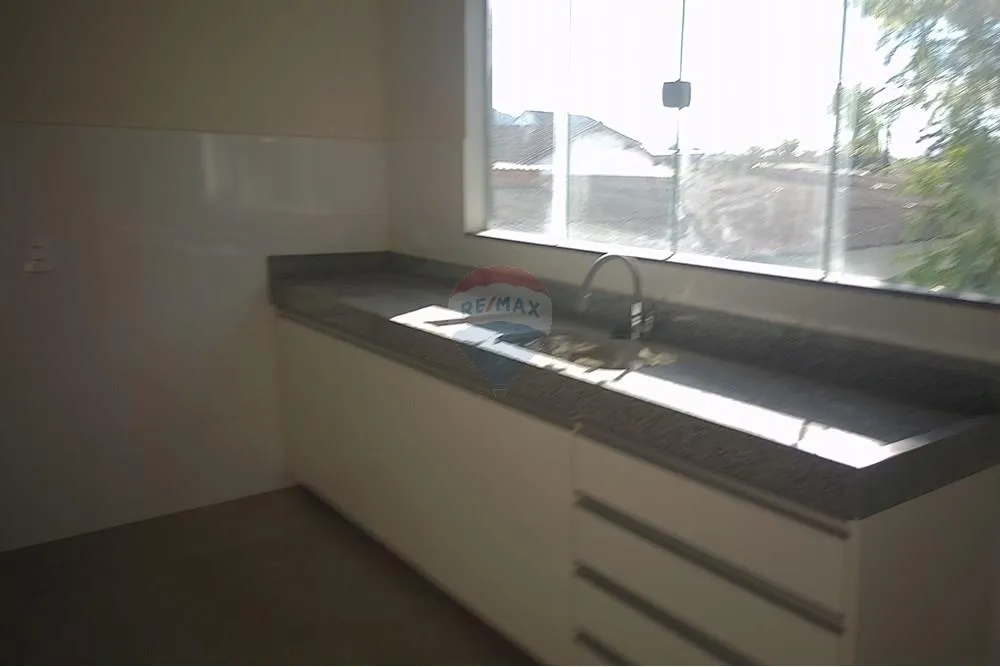 Casa com 3 quartos e cozinha americana — photo 4