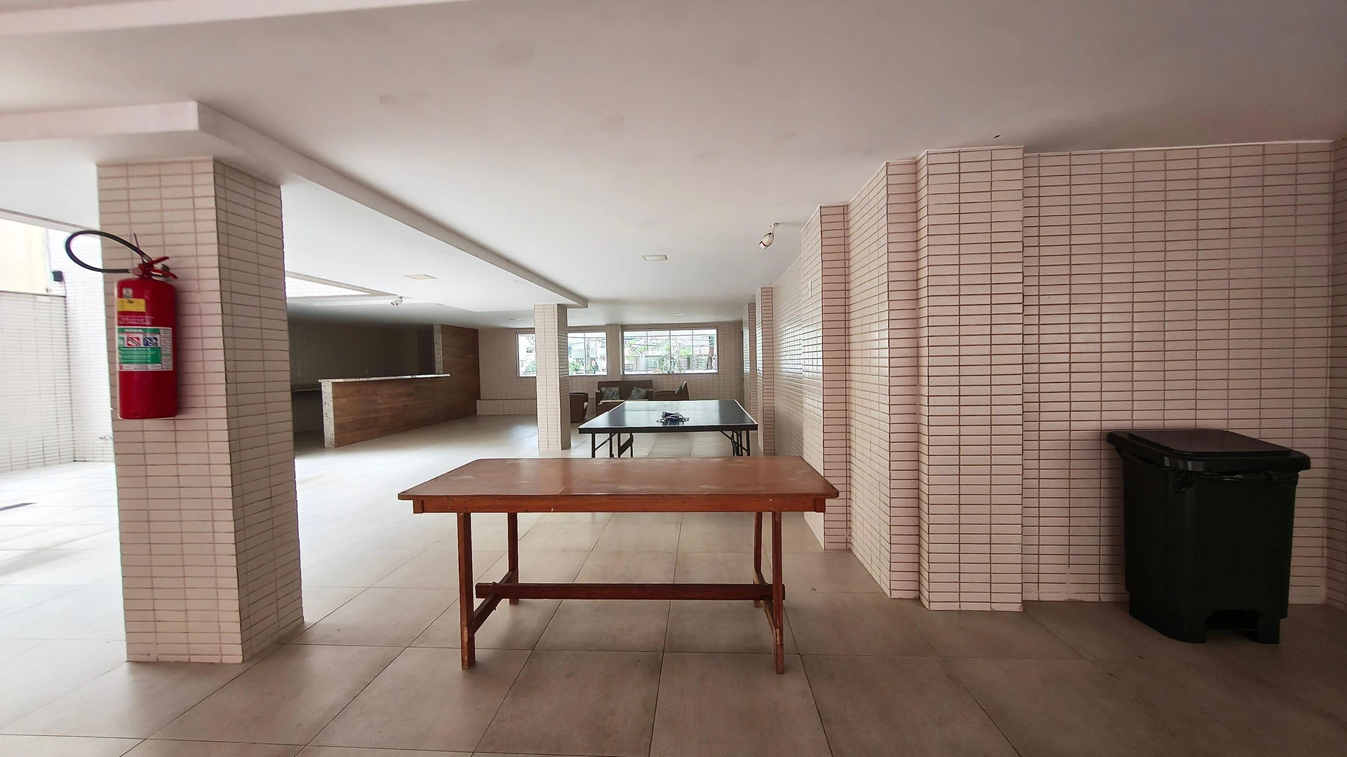 Furnished apartment, 160 m², with a glass-enclosed balcony — photo 51